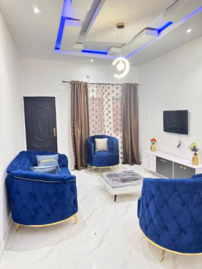 Sunny Service Apartment